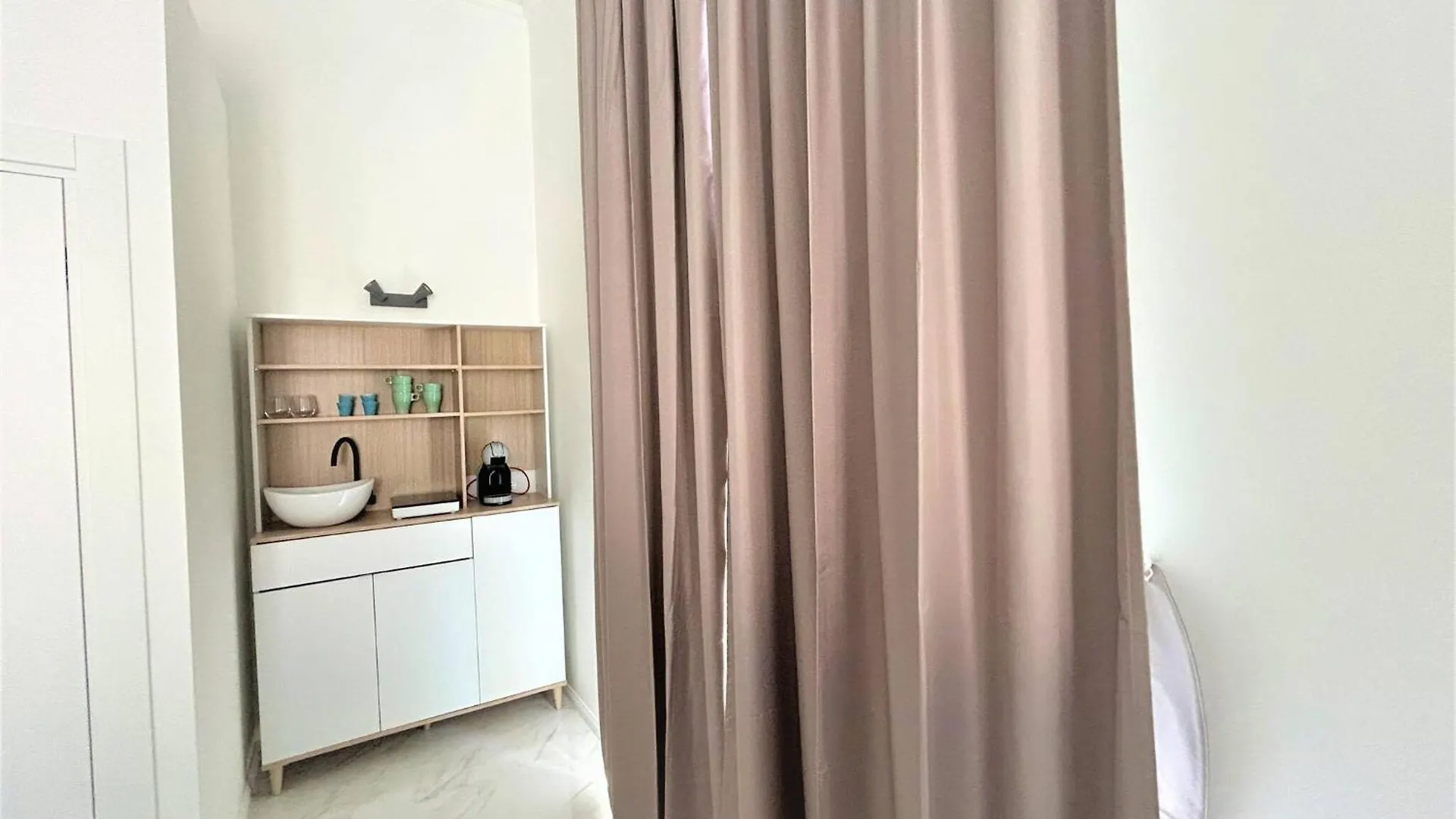 Апартаменты Allegra Viareggio Suite With Jacuzzi